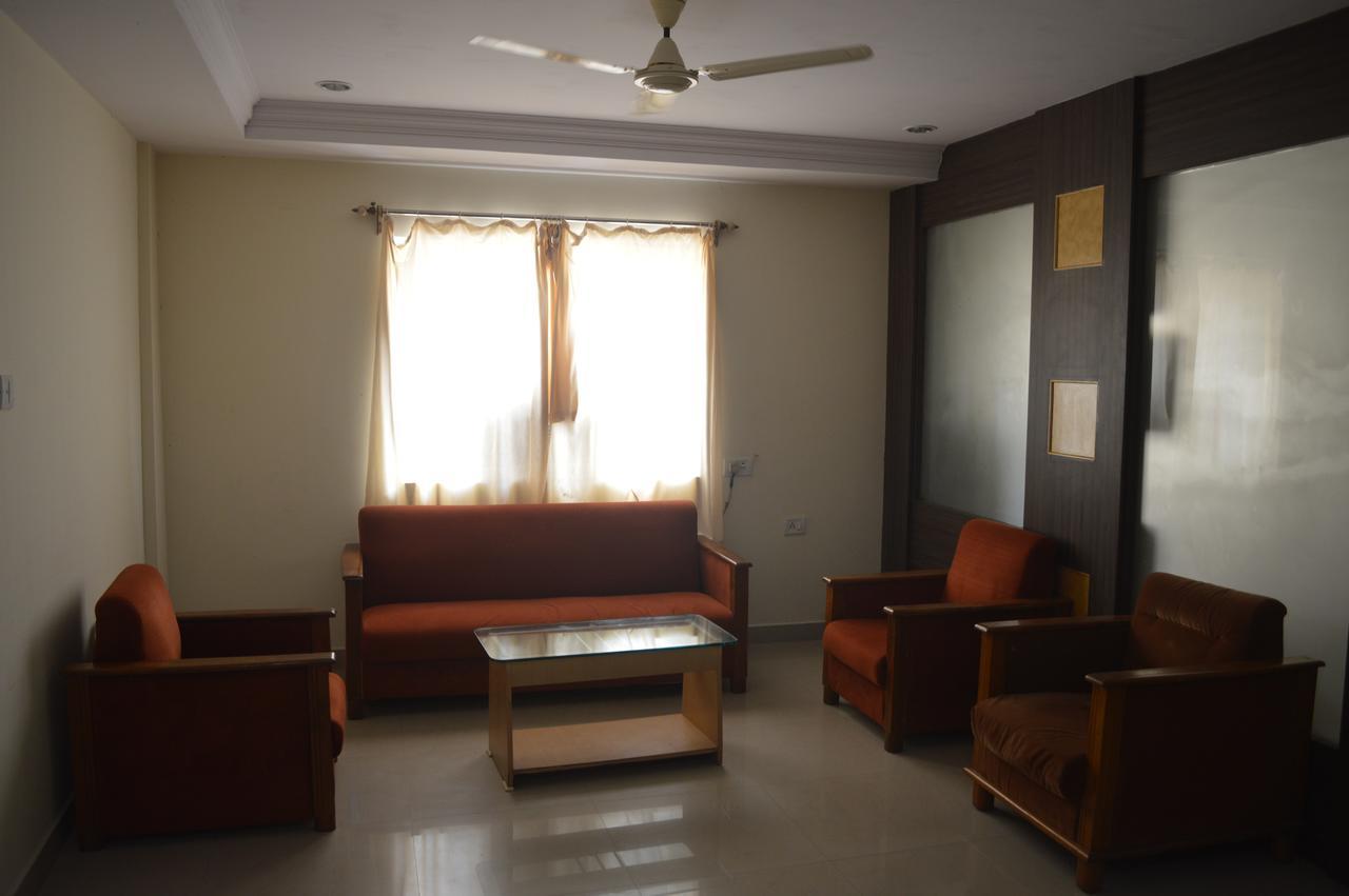 Hotel City Palace Brahmapur Екстериор снимка